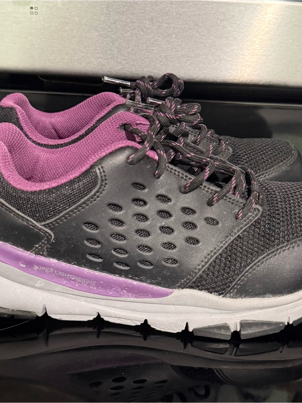 Women's Black and Purple Lightweight work Sneakers alloy toe